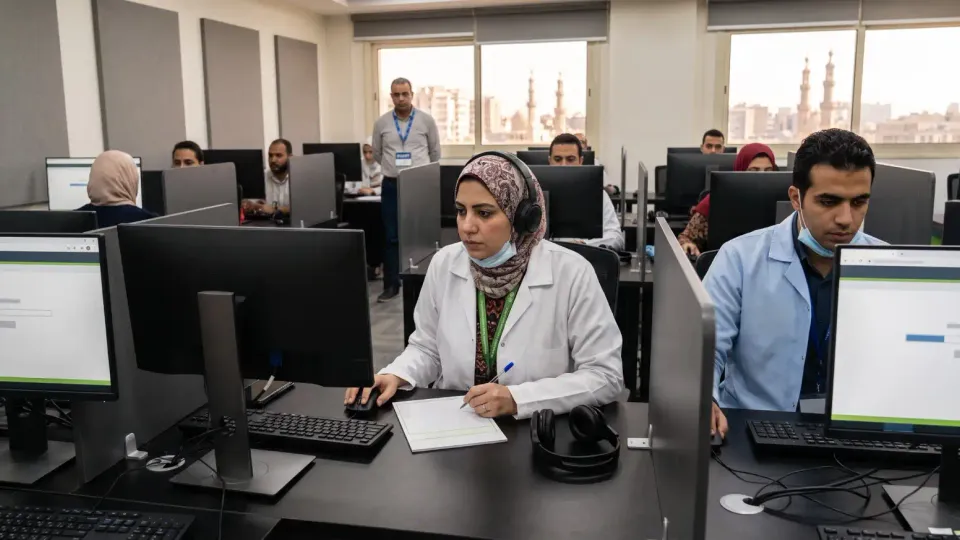 ما هو اختبار البرومترك (Prometric)؟ دليل شامل للممارسين الصحيين